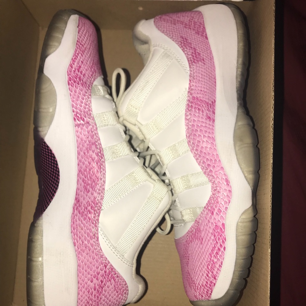 Pink 12s